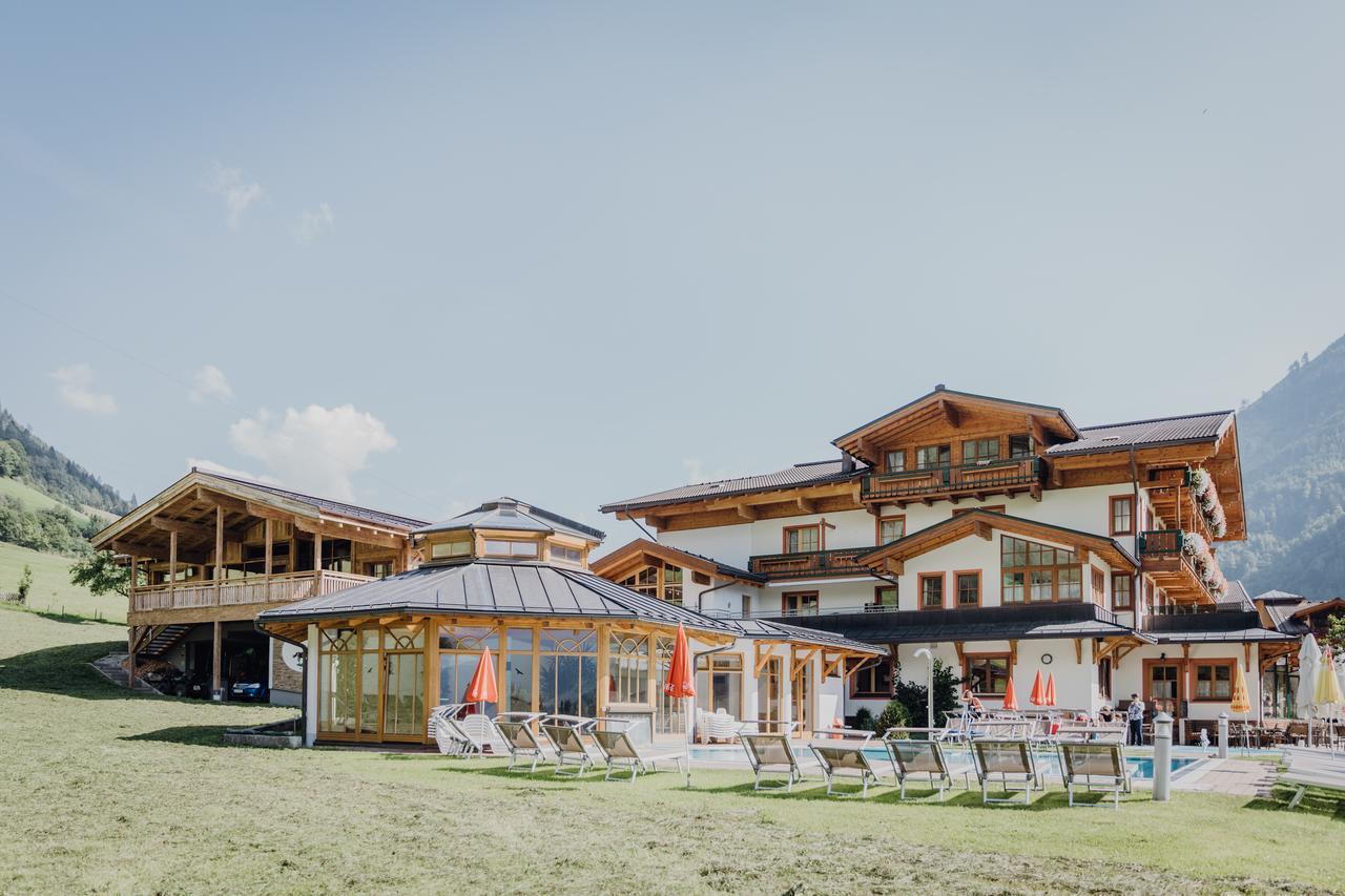 Feriendorf Ponyhof Fusch an der Grossglocknerstrasse エクステリア 写真